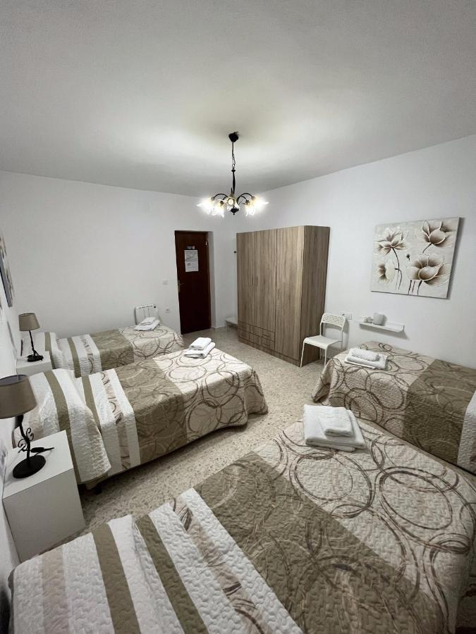 Apartamento El Rincón de Matías  Segura de León Exterior foto