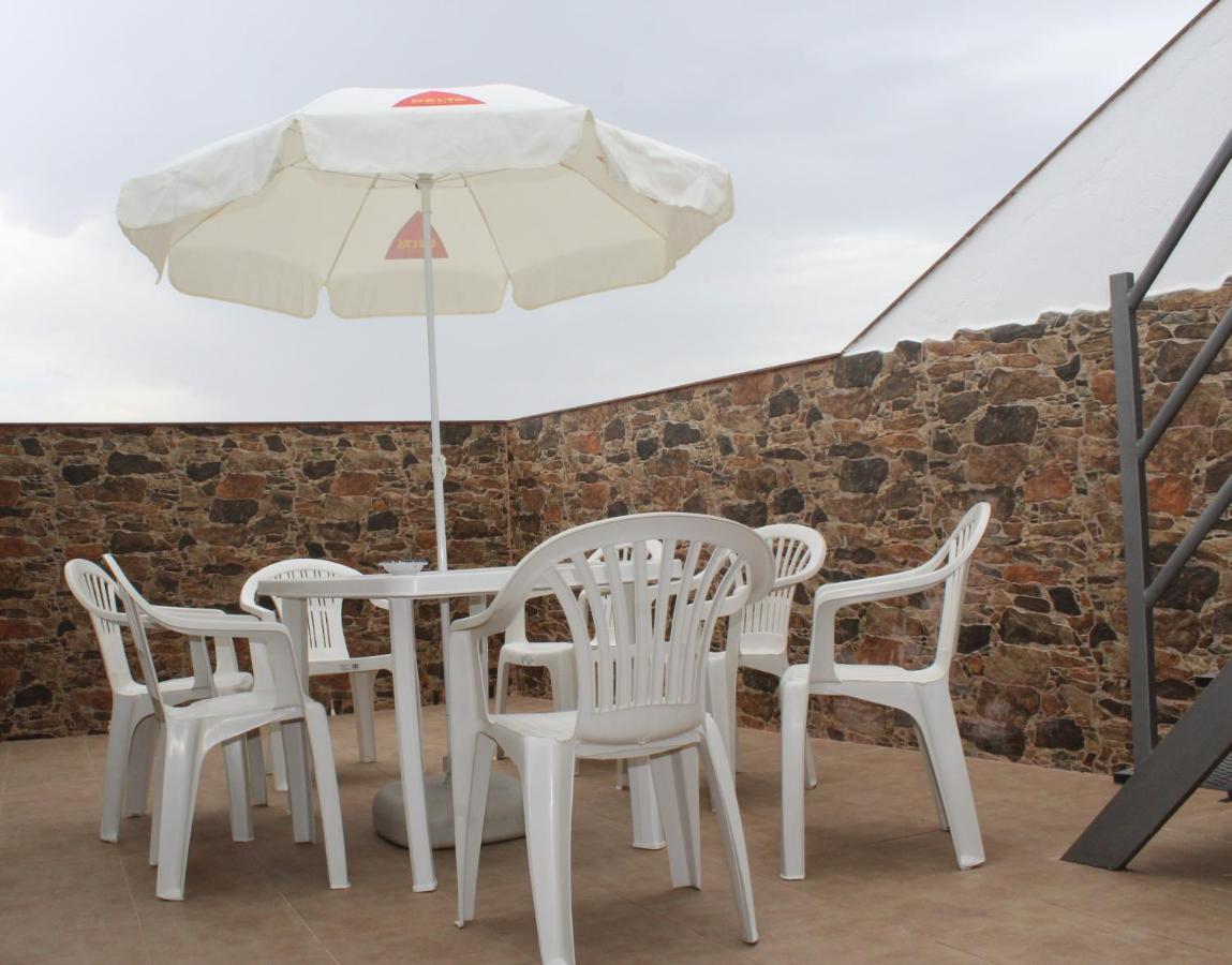 Apartamento El Rincón de Matías  Segura de León Exterior foto
